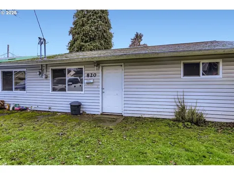 810 Yale Avenue Gladstone OR 97027