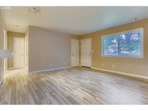 810 Yale Avenue Gladstone OR 97027