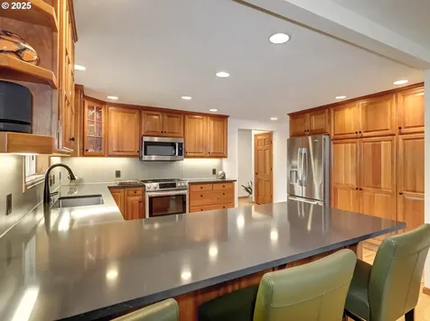 313 NE 18th Avenue Hillsboro OR 97124