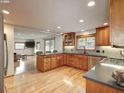 313 NE 18th Avenue Hillsboro OR 97124