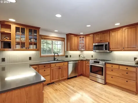 313 NE 18th Avenue Hillsboro OR 97124