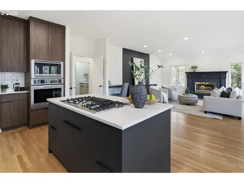 1140 SW Fairfax Place Portland OR 97225
