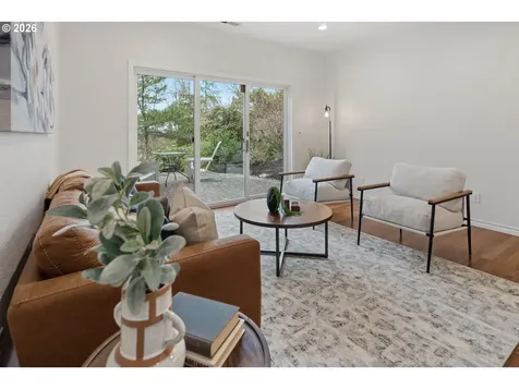 1140 SW Fairfax Place Portland OR 97225