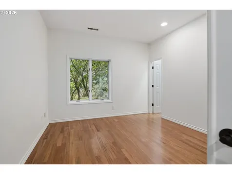 1140 SW Fairfax Place Portland OR 97225