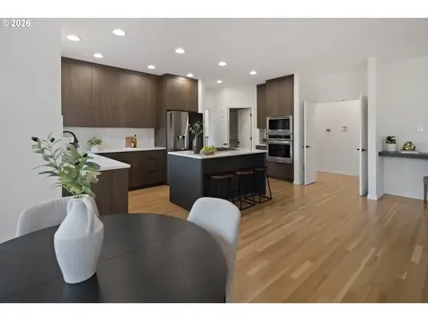 1140 SW Fairfax Place Portland OR 97225