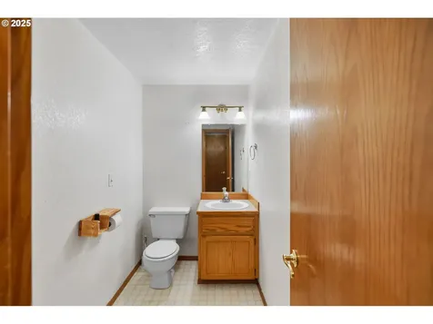 1212 SW Edgefield Avenue Troutdale OR 97060