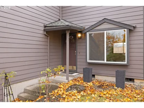 1212 SW Edgefield Avenue Troutdale OR 97060