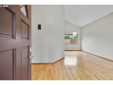 1212 SW Edgefield Avenue Troutdale OR 97060