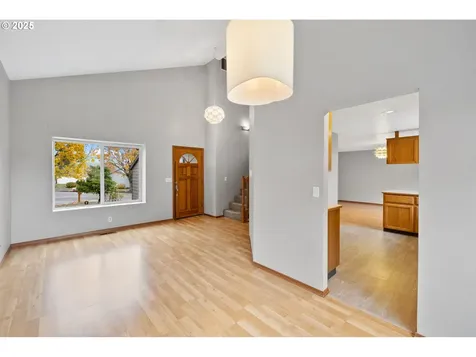 1212 SW Edgefield Avenue Troutdale OR 97060