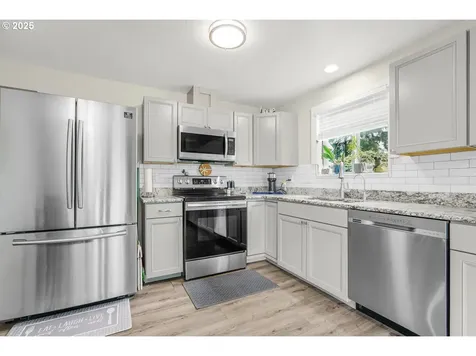 14807 NE 32nd Circle Vancouver WA 98682