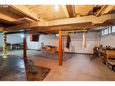 907 SE 179th Avenue Portland OR 97233