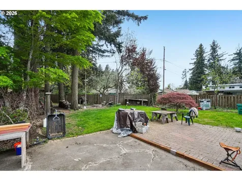 907 SE 179th Avenue Portland OR 97233