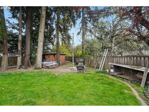 907 SE 179th Avenue Portland OR 97233