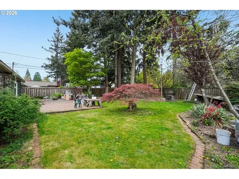 907 SE 179th Avenue Portland OR 97233