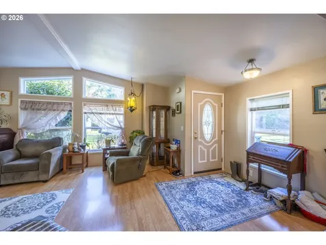 9580 N Fork Siuslaw Road Florence OR 97439