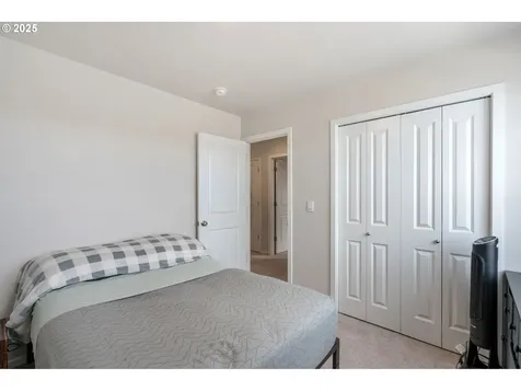 426 Bivens Street NE Salem OR 97301