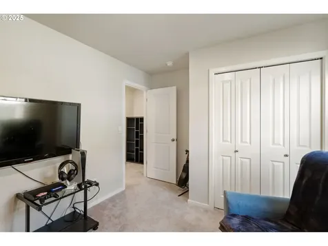 426 Bivens Street NE Salem OR 97301