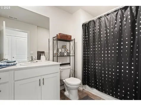 426 Bivens Street NE Salem OR 97301