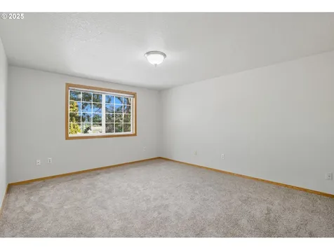 9718 NE 45th Place Vancouver WA 98665