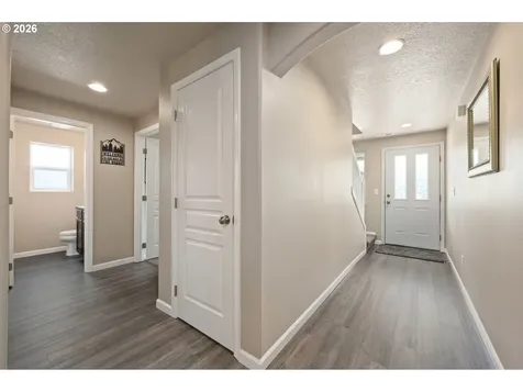 4946 Holly Street Springfield OR 97478