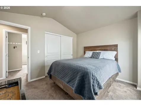 4946 Holly Street Springfield OR 97478