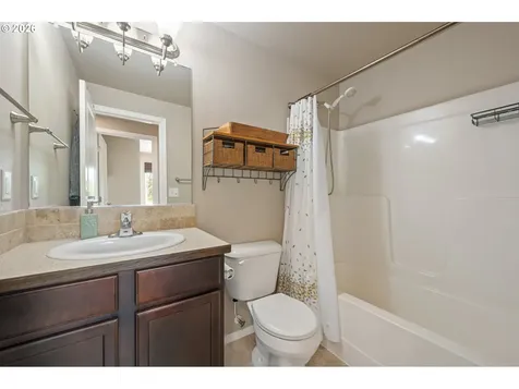 4946 Holly Street Springfield OR 97478