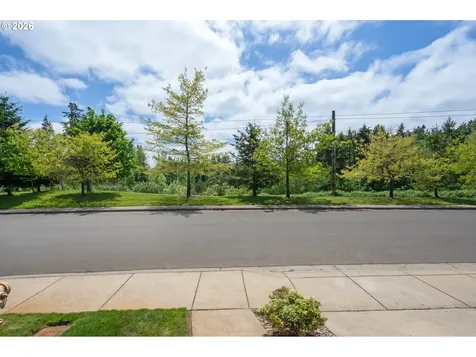 4946 Holly Street Springfield OR 97478