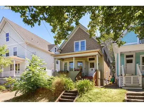 546 NE Stanton Street Portland OR 97212