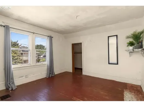 546 NE Stanton Street Portland OR 97212