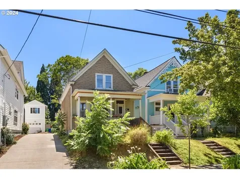 546 NE Stanton Street Portland OR 97212
