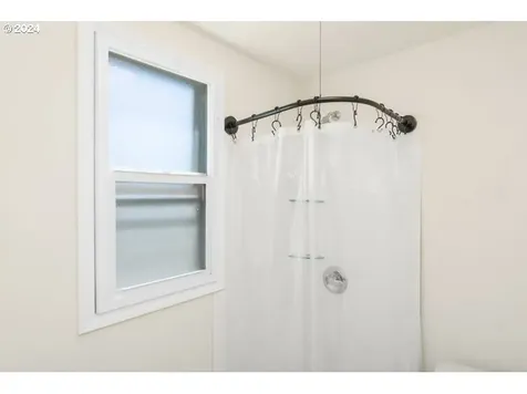 546 NE Stanton Street Portland OR 97212