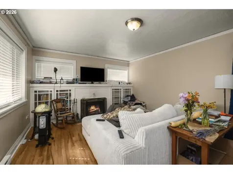 1023 NE 60th Avenue NE Portland OR 97213
