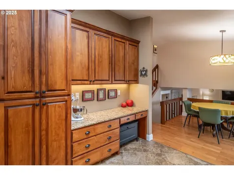 159 Live Oak Court Roseburg OR 97470