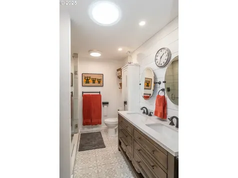 159 Live Oak Court Roseburg OR 97470