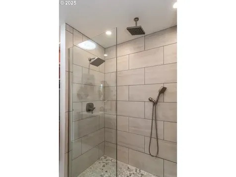 159 Live Oak Court Roseburg OR 97470