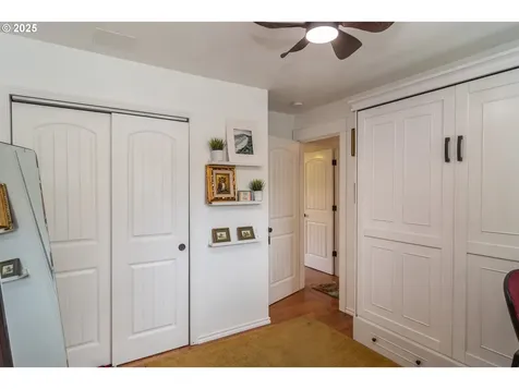 159 Live Oak Court Roseburg OR 97470