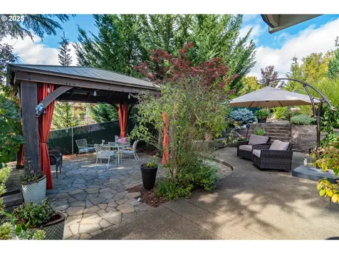 159 Live Oak Court Roseburg OR 97470