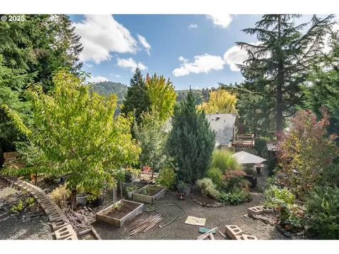 159 Live Oak Court Roseburg OR 97470