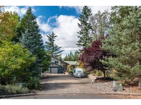 159 Live Oak Court Roseburg OR 97470
