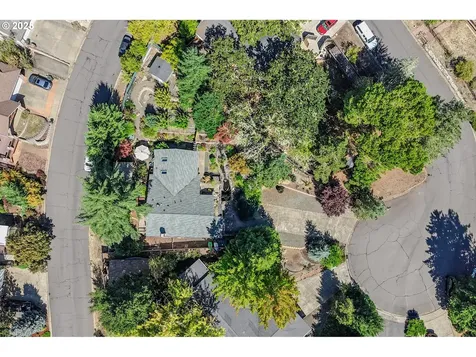 159 Live Oak Court Roseburg OR 97470