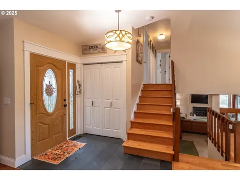 159 Live Oak Court Roseburg OR 97470