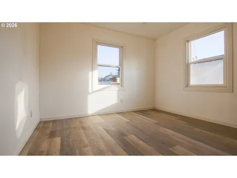 436 E 7th Street Coquille OR 97423