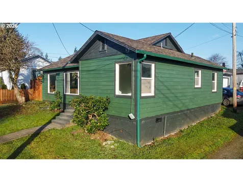 436 E 7th Street Coquille OR 97423