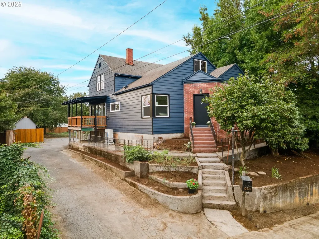 10227 N Macrum Avenue Portland OR 97203