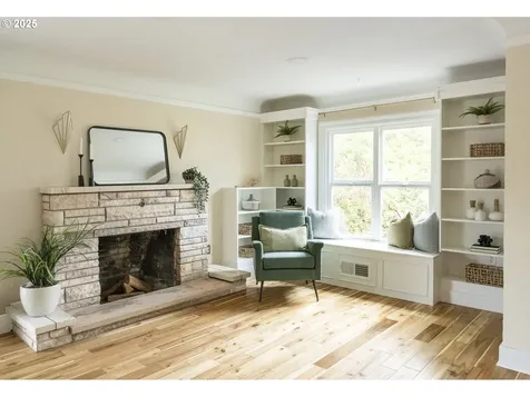 10227 N Macrum Avenue Portland OR 97203