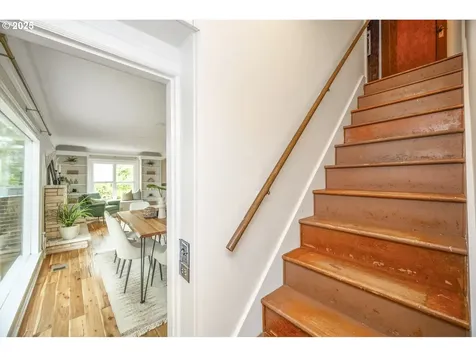 10227 N Macrum Avenue Portland OR 97203
