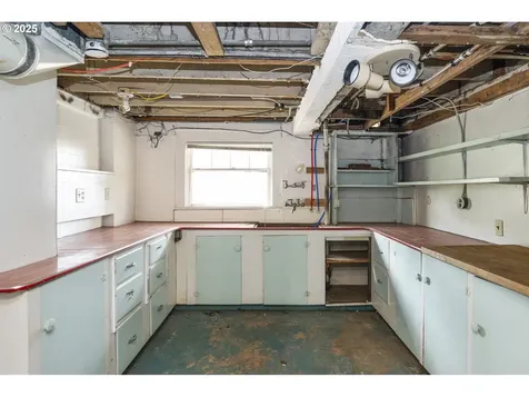 10227 N Macrum Avenue Portland OR 97203