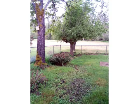 77500 S 6th Street Cottage Grove OR 97424