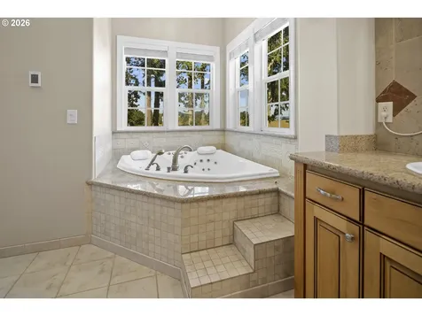 9850 NW Homestead Lane Carlton OR 97111