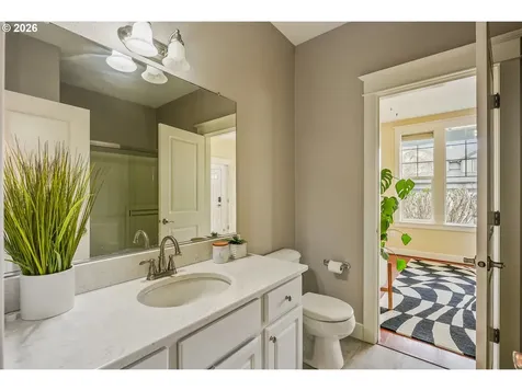 9405 NE 102nd Street Vancouver WA 98662